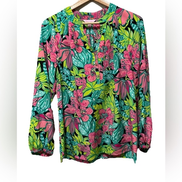 Lilly Pulitzer Tops - Lilly Pulitzer Women’s Small Elsa Silk Blouse Tropical Print Skip On It Top